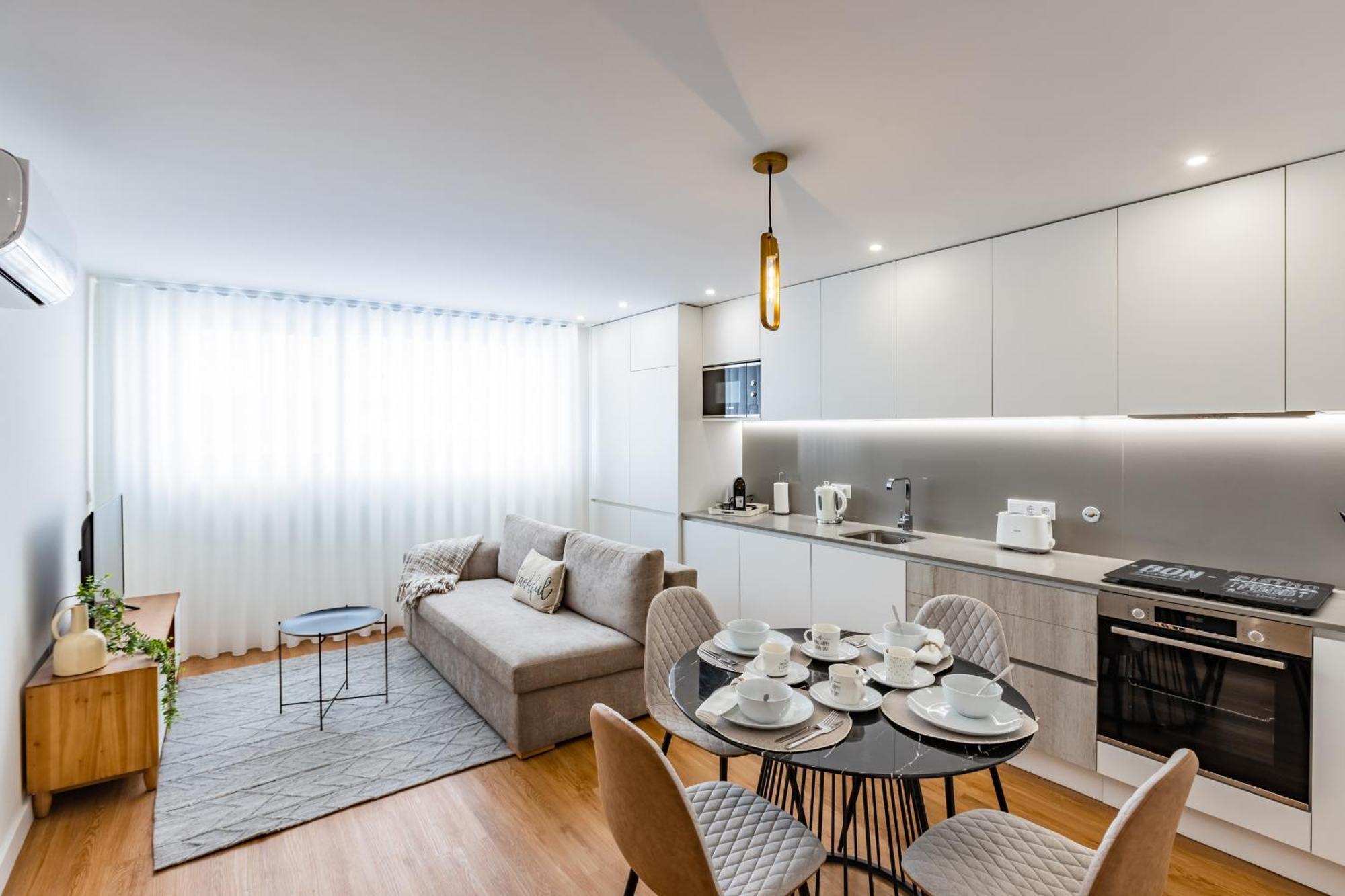 Pestana - In Center, Modern, New And Cozy * Oporto